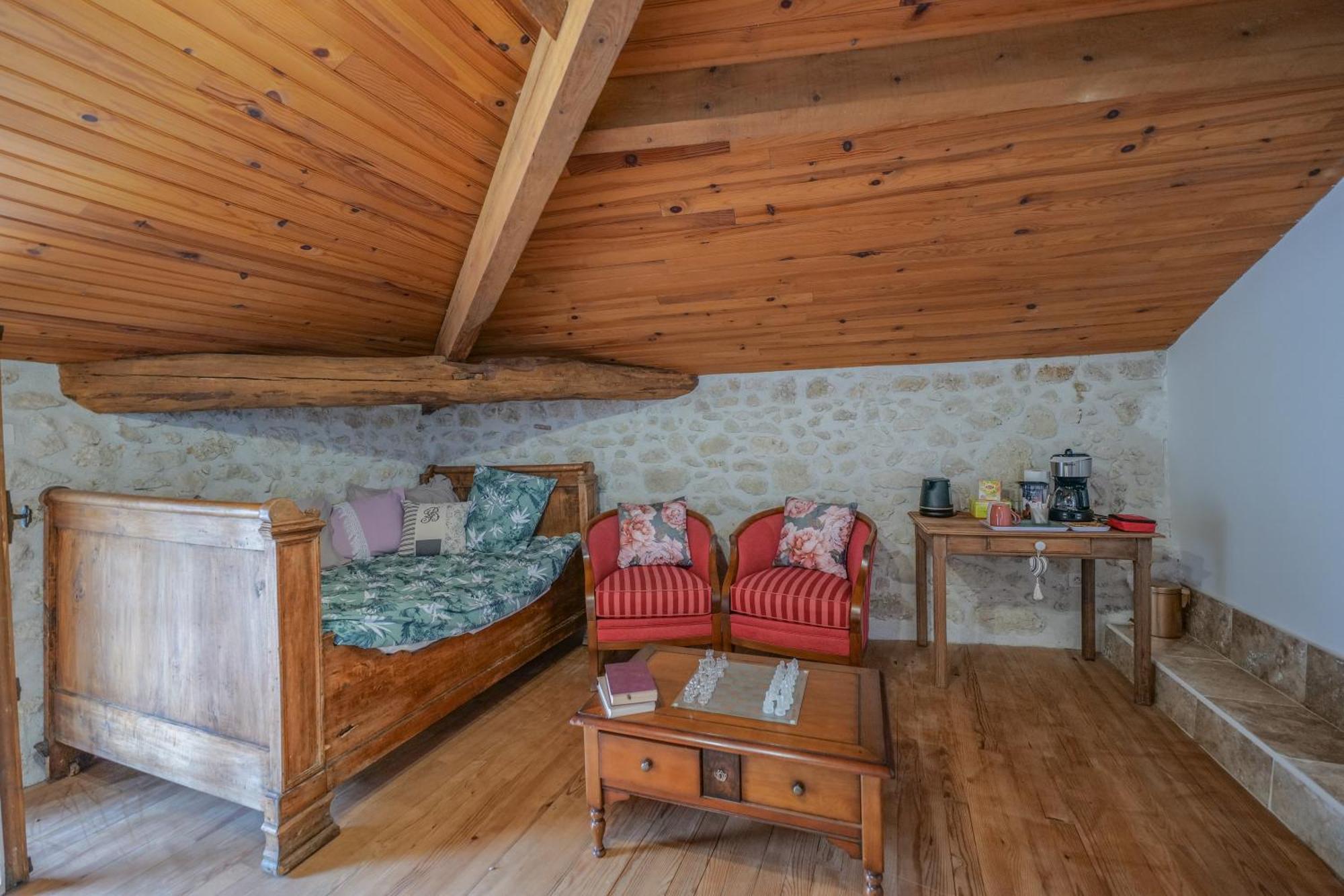 Chateau Baleste - Logement 2 Montesquieu  エクステリア 写真