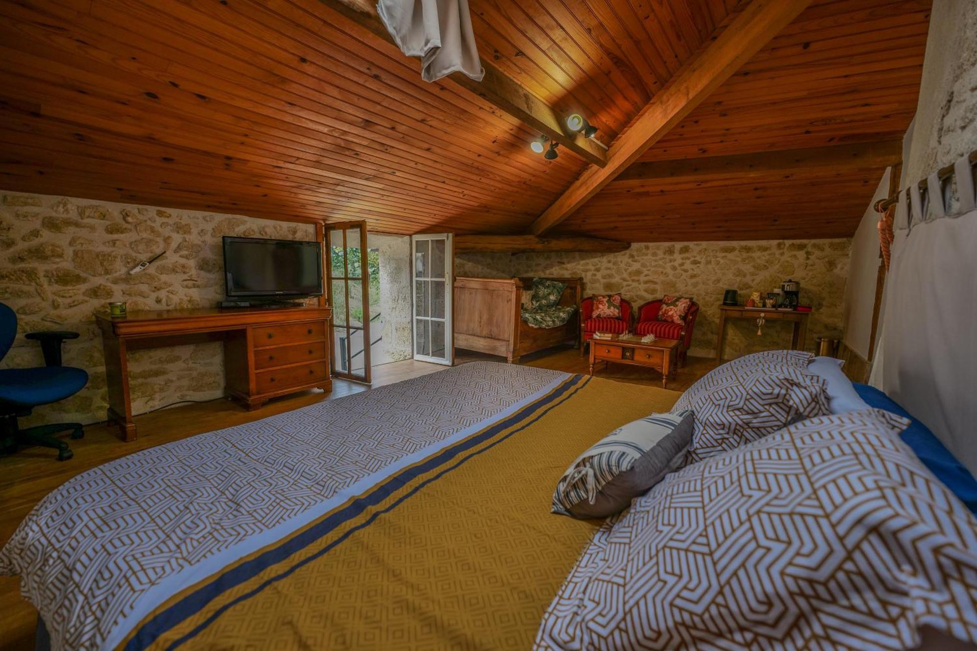 Chateau Baleste - Logement 2 Montesquieu  エクステリア 写真