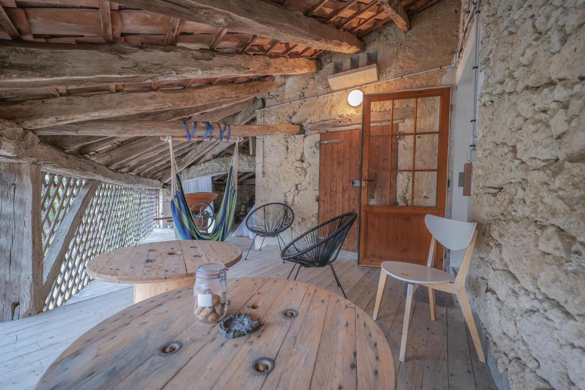 Chateau Baleste - Logement 2 Montesquieu  エクステリア 写真