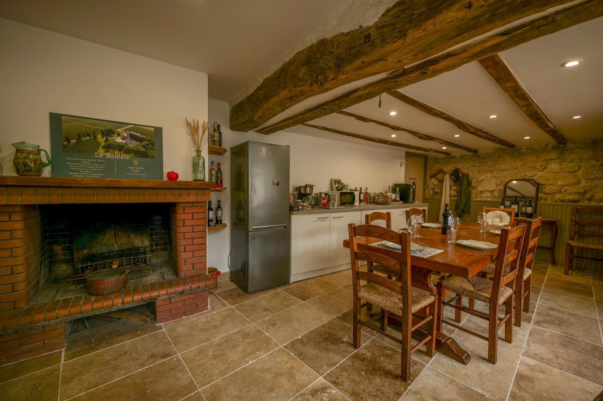 Chateau Baleste - Logement 2 Montesquieu  エクステリア 写真
