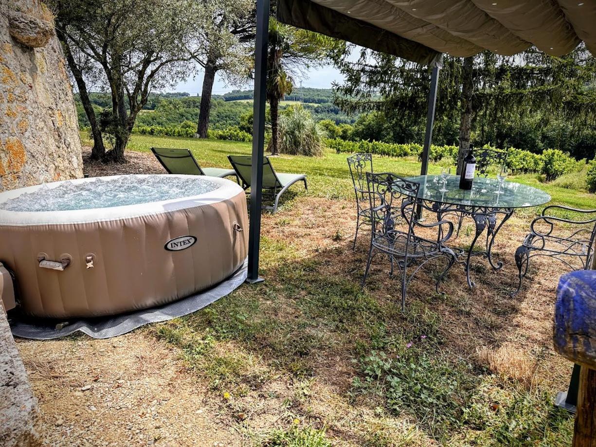 Chateau Baleste - Logement 2 Montesquieu  エクステリア 写真